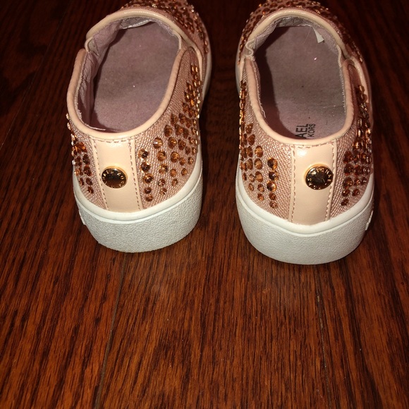 Sneaker slides - Picture 4 of 4